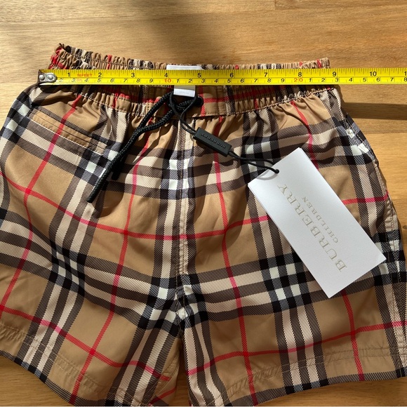 NWT Burberry boy's swim trunks - Picture 3 of 9